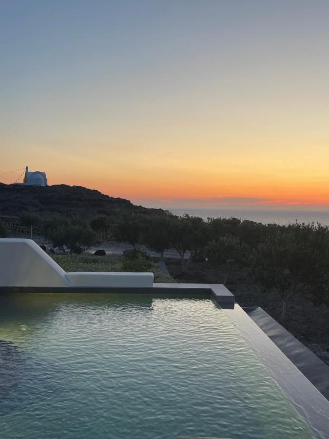 Saint John Oia-Exclusive Private Heated Pool Villas Ngoại thất bức ảnh